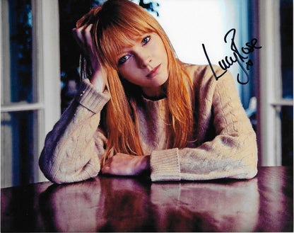 Photo autographiée de la chanteuse-compositrice Lucy Rose 8x10 #3 Chanteuse avec Bombay Bicycle