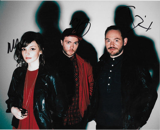 Autographed Synth Pop Band Chvrches Fully Signed 8x10 Photo #2 Original