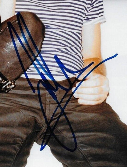 Autographed The Ting Tings 8x10 Photo 3 Original Signed By Jules De Martino ONLY