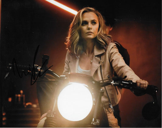 Photo 8x10 autographiée par Madison Iseman des Chevaliers du Zodiaque n° 5 originale