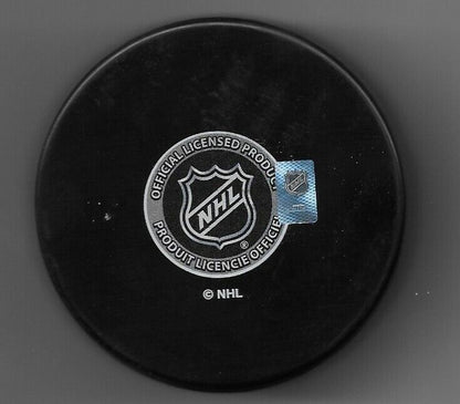 Auto. Montreal Canadiens Hall of Famer Steve Shutt Puck Inscribed H of F 93