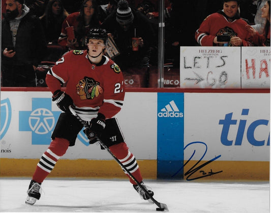 Photo autographiée 8x10 signée Lukas Reichel des Blackhawks de Chicago #3