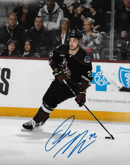 Photo autographiée 8x10 signée Jack McBain des Coyotes de l'Arizona #2