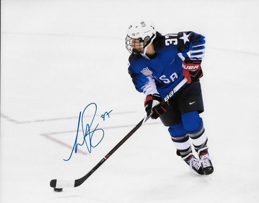Photo 8x10 autographiée par Amanda Pelkey ​​de l'équipe américaine de hockey féminin aux Jeux olympiques #2