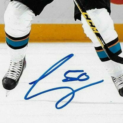 Photo autographiée 8x10 de Chris Tierney des Sharks de San Jose #1 originale