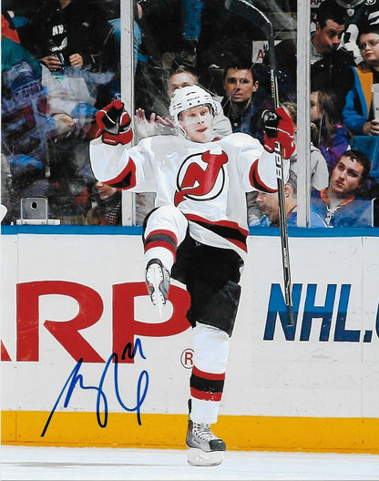 Photo autographiée 8x10 signée Mattias Tedenby New Jersey Devils #1 Original