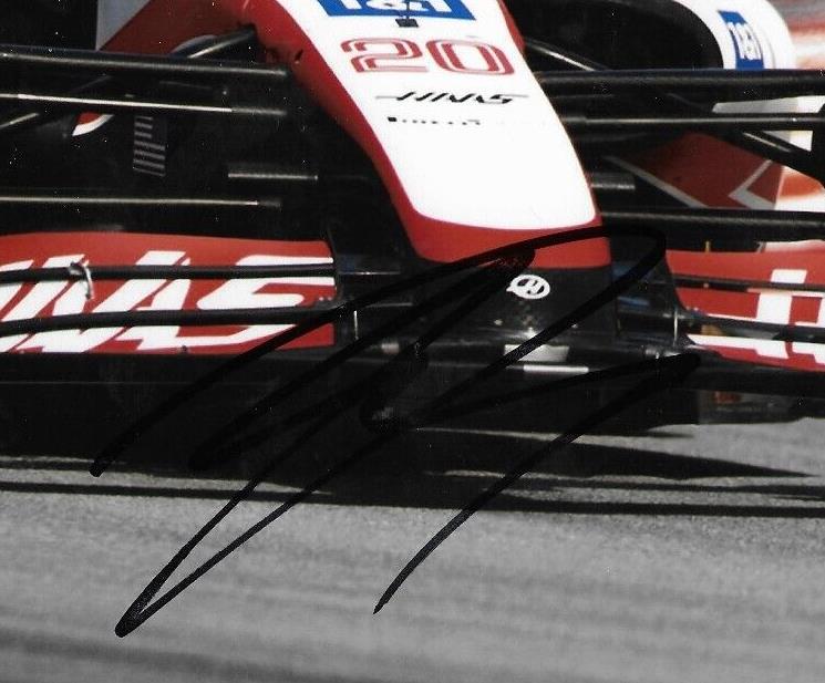Photo 8x10 signée Kevin Magnussen Formule 1 Haas Racing #1 2022 Original