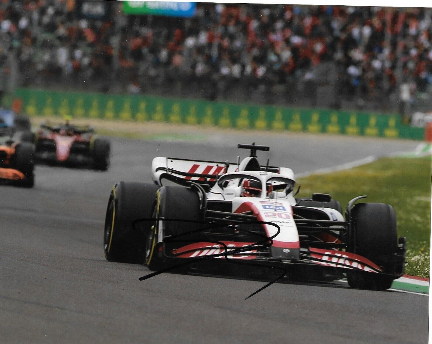 Photo 8x10 signée Kevin Magnussen Formule 1 Haas Racing #2 2022 Original