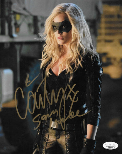 Photo 8x10 signée Caity Lotz avec inscription Sara Lance n°3 avec authentification JSA