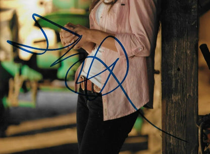 Signed Erica Durance Autographed Supergirl 8x10 Photo #3 Original