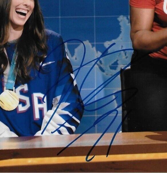 Photo autographiée 8x10 originale de Hilary Knight Team USA Leslie Jones SNL