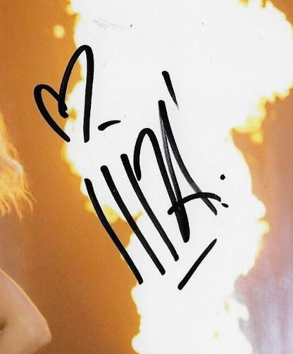 Signed Iliza Shlesinger Last Comic Standing Autographed 8x10 Photo #7 Original