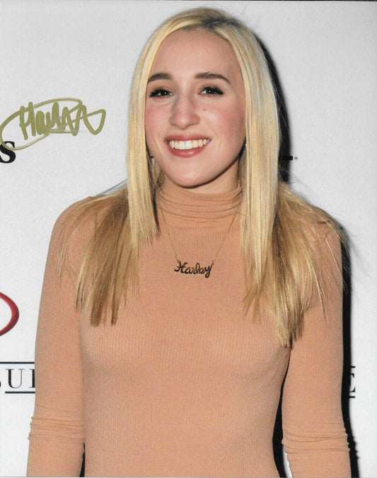 Harley Quinn Smith Tusk Yoga Hosers autographié 8x10 Photo #1 Original