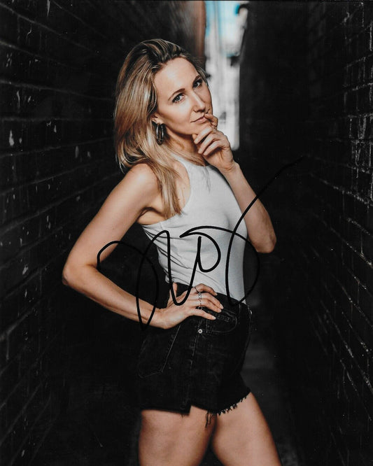 Photo autographiée 8x10 de la comédienne Nikki Glaser n°3 originale