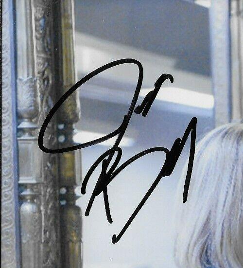 Photo 8x10 signée Johanna Braddy Quantico Unreal #5 originale