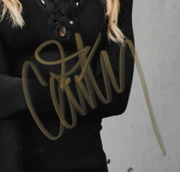 Photo originale signée Caity Lotz, Sara Lance, Legends of Tomorrow, 8x10, n°7