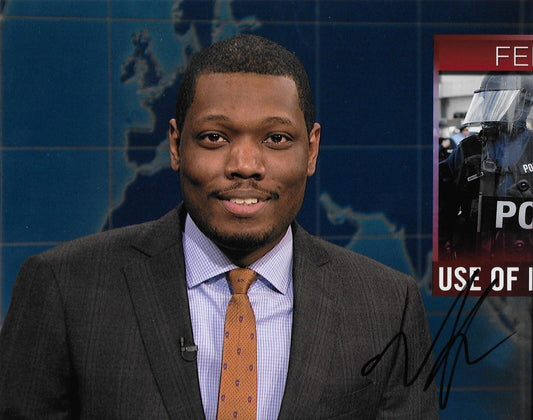Photo autographiée de Michael Che Saturday Night Live 8x10 #1 originale