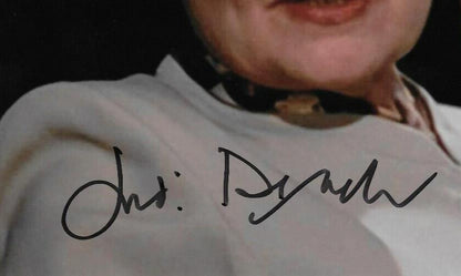Photo originale autographiée de James Bond de Judi Dench au format 8x10 #7