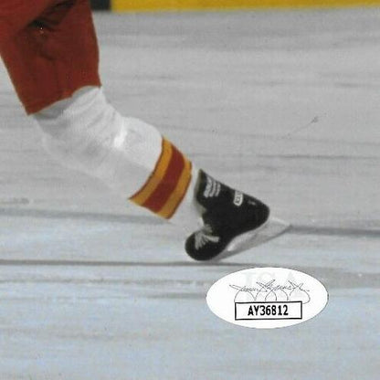 Signed Al MacInnis Calgary Flames H of F 8x10 Photo #4 with JSA Authentication