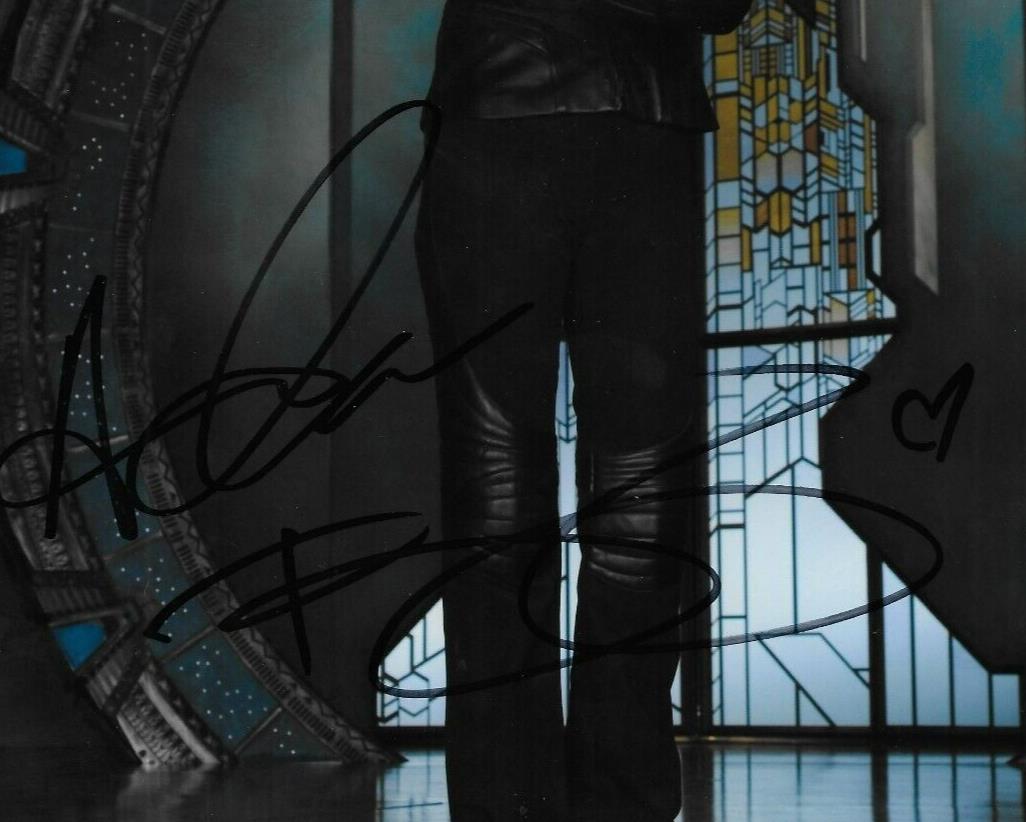 Signed Amanda Tapping Actress Stargate SG-1 8x10 Photo #2 w JSA Authentication