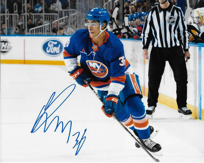 Photo autographiée 8x10 signée Isaiah George des Islanders de New York #2