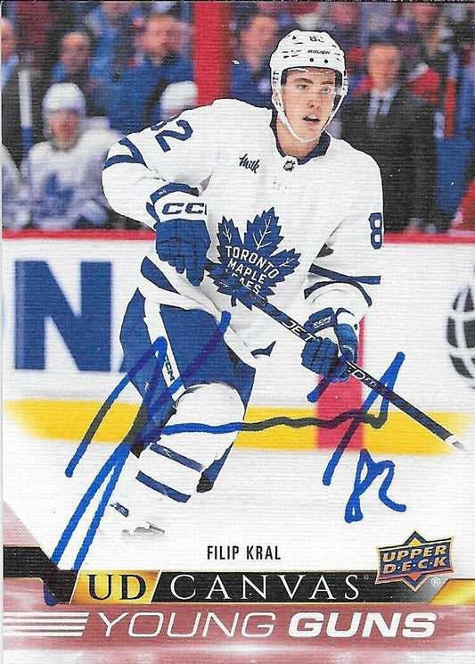 Carte de recrue signée Filip Kral 2022-23 UD Canvas Young Guns des Maple Leafs de Toronto