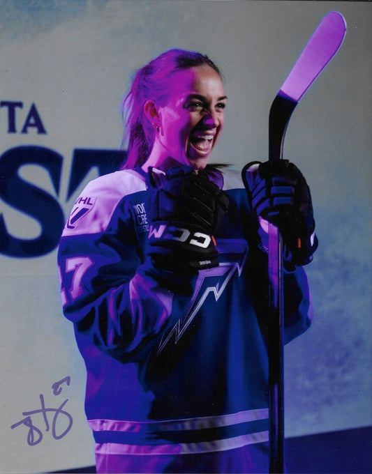Signed Taylor Heise PWHL Minnesota Frost Team USA Hockey 8x10 Photo #3 Original