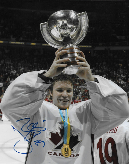 Signed Justin Pogg Team Canada 2006 World Juniors 8x10 Photo #1 Original