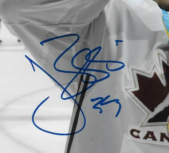 Signed Justin Pogg Team Canada 2006 World Juniors 8x10 Photo #1 Original