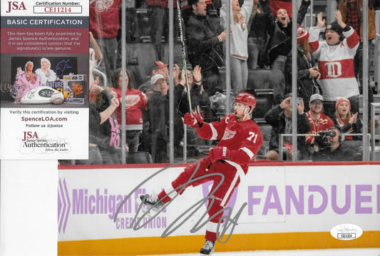 Signed Dylan Larkin Detroit Red Wings 8x10 Photo #1 Original JSA Authentication