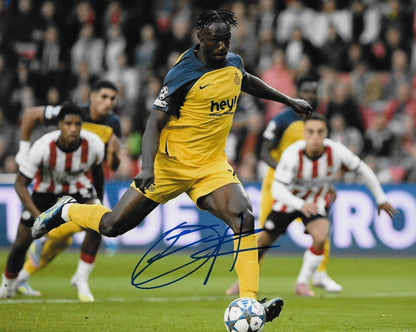 Signed  Promise David Team Canada FC Belgian Union SG 8x10 Photo #3 Original