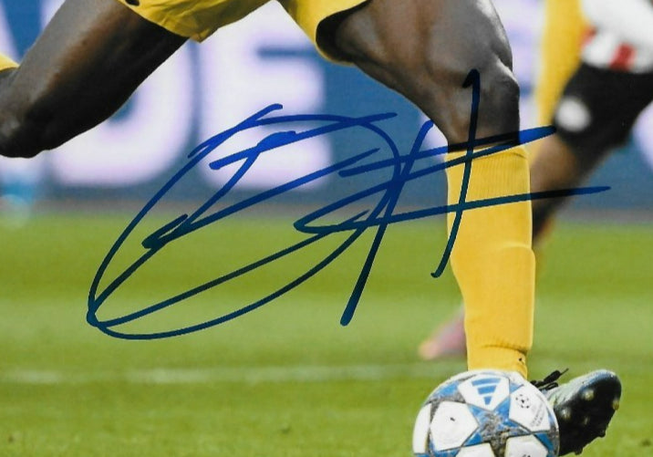 Signed  Promise David Team Canada FC Belgian Union SG 8x10 Photo #3 Original