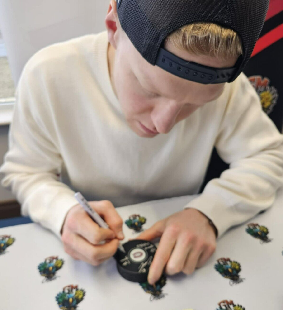 Signed Emil Heineman Young Guns 23-24 UD Montreal Canadiens Private Signing Card