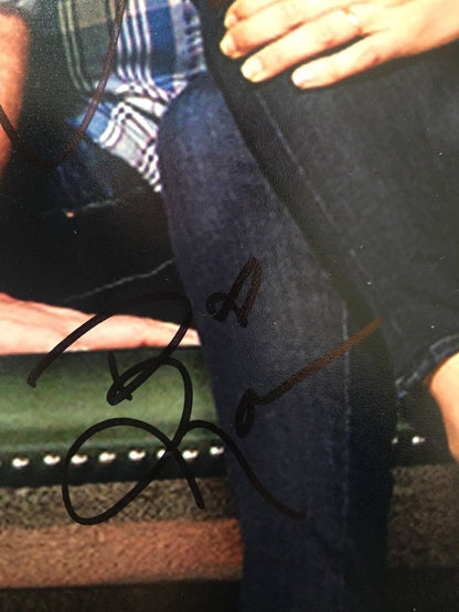 Autographed Undateable cast signed 11x14 w/JSA Bianca Kajlich Bridgit Mendler