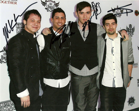 Autographed Neverest The Chase 8x10 Photo