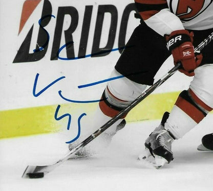 Photo originale autographiée de Sami Vatanen des Devils du New Jersey 8x10