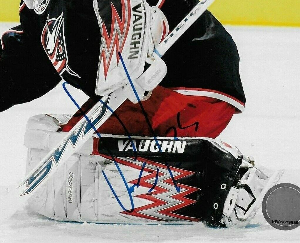 Autographed Columbus Blue Jackets Goalie Steve Mason 8x10 Photo Original
