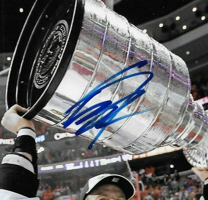 Autographed Chicago Blackhawks Kris Versteeg Stanley Cup 8x10 Photo  Original