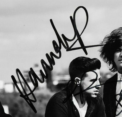 Autographed London Grammar signed 8x10 Photo Hannah Reid full name