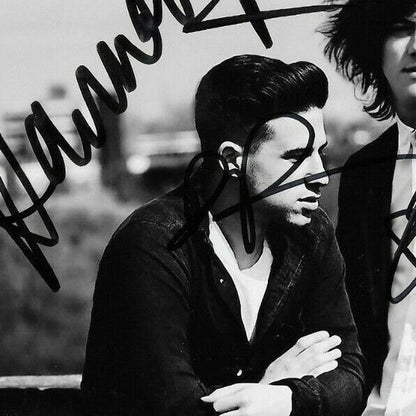 Autographed London Grammar signed 8x10 Photo Hannah Reid full name