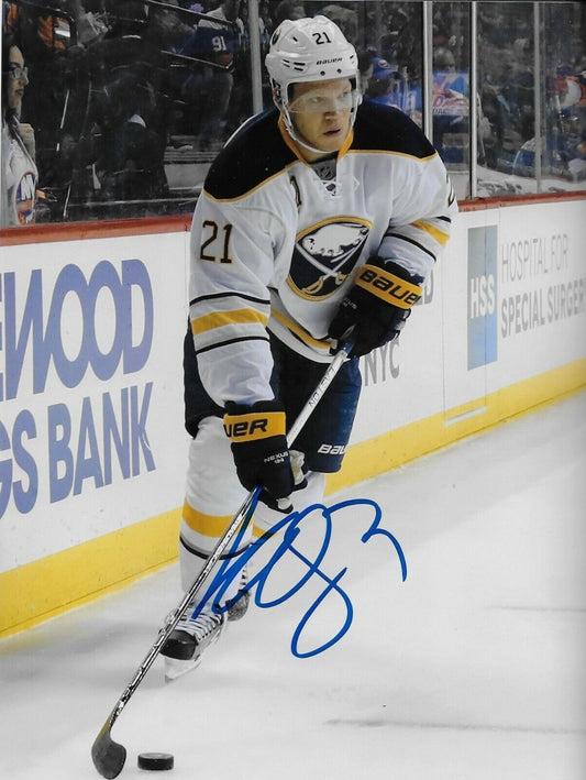 Autographed Buffalo Sabres Kyle Okposo 8x10 Photo Original