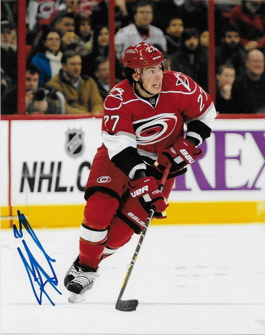 Photo autographiée de Justin Faulk des Hurricanes de la Caroline 8x10 #2 Original