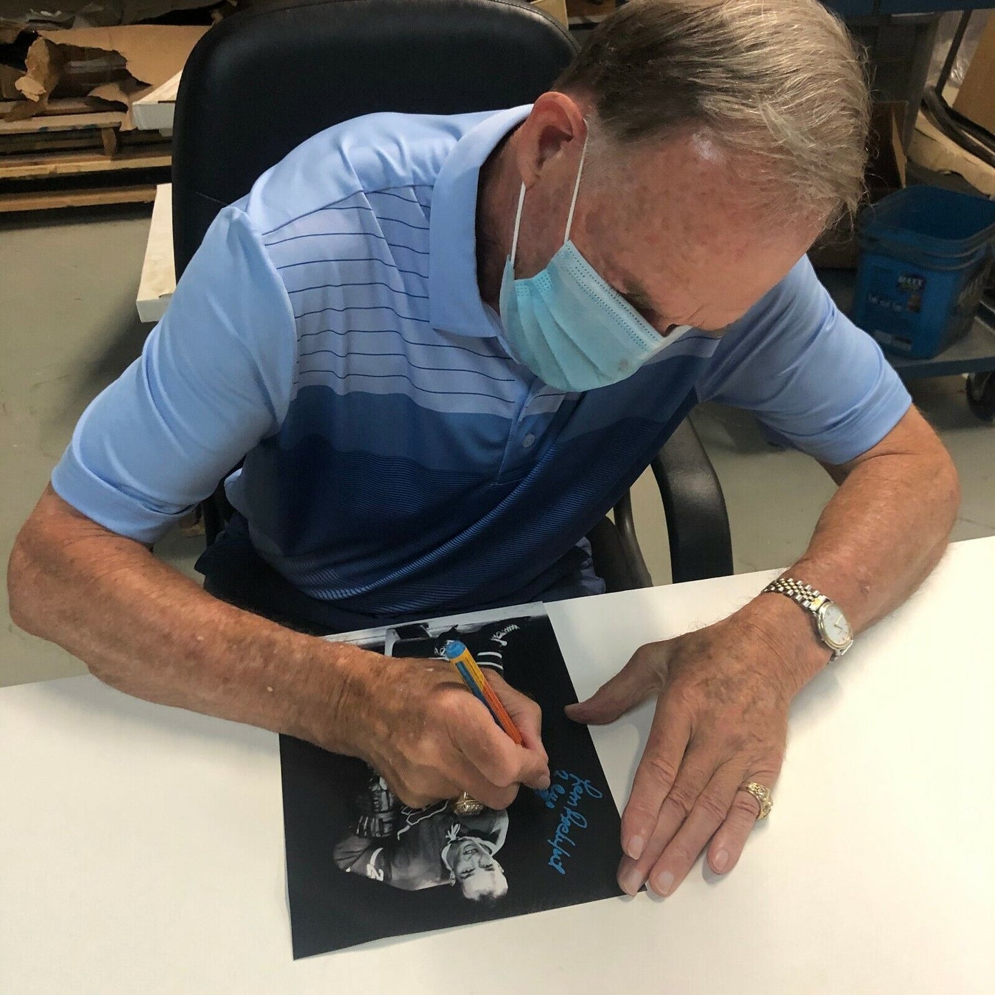 Photo autographiée de Leon Rochefort des Canucks de Vancouver 8x10