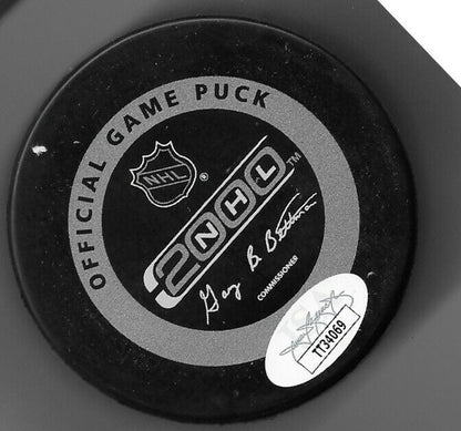 Auto. Montreal Canadiens Frank Mahovlich Official Game Puck w JSA Authentication