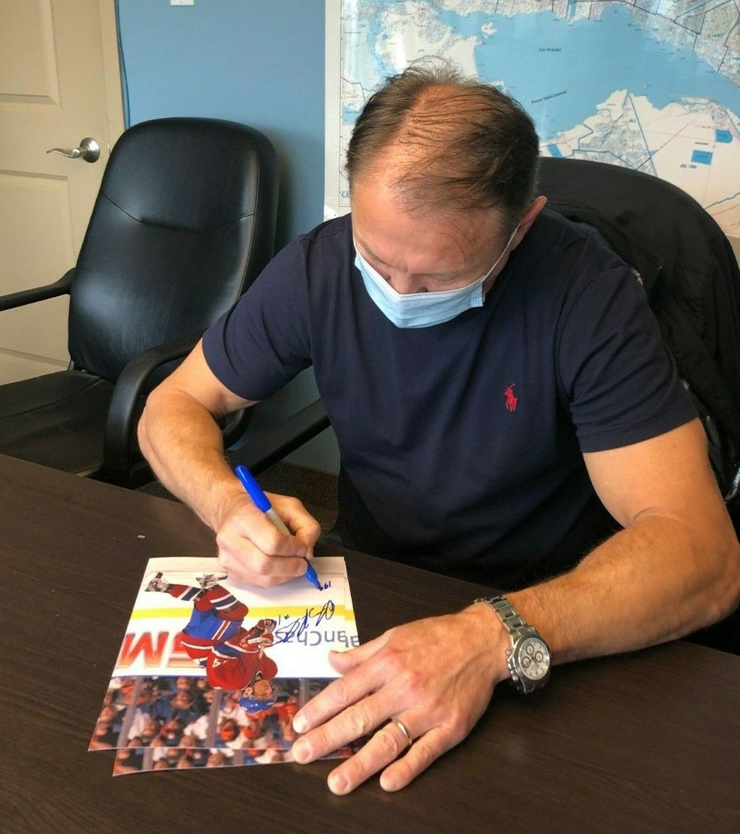 Photo 8x10 autographiée par Oleg Petrov des Canadiens de Montréal #5 Original