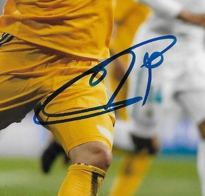 Autographed Gonzalo Higuain Juventus Soccer 8x10 Photo 2 with JSA Authentication
