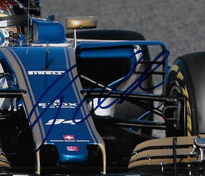 Pilote Sauber de Formule 1 dédicacé Pascal Wehrlein 8x10 Photo #5 Original