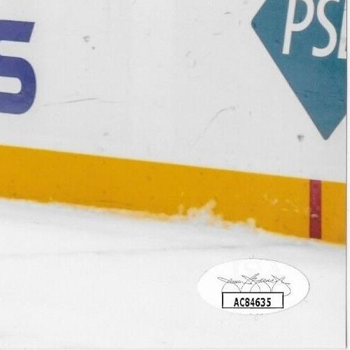 Autographed Seattle Kraken Matty Beniers 8x10 Photo #2 with JSA Authentication