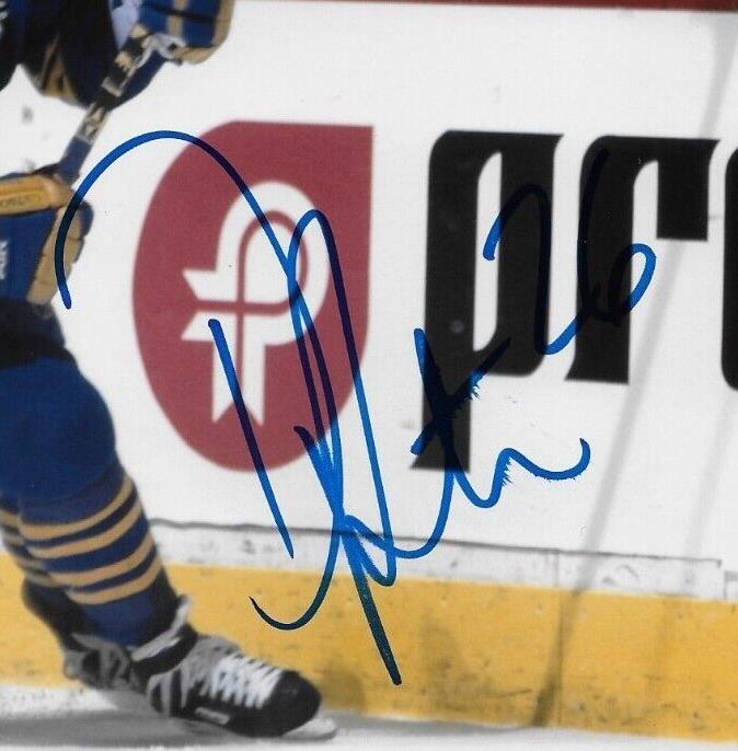 Autographed Chicago Blackhawks Derek Plante Buffalo Sabres 8x10 Photo Original