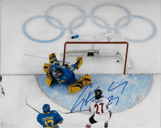 Autographed Gina Kingsbury Team Canada Womens Hockey Olympics 8x10 Ph. Original